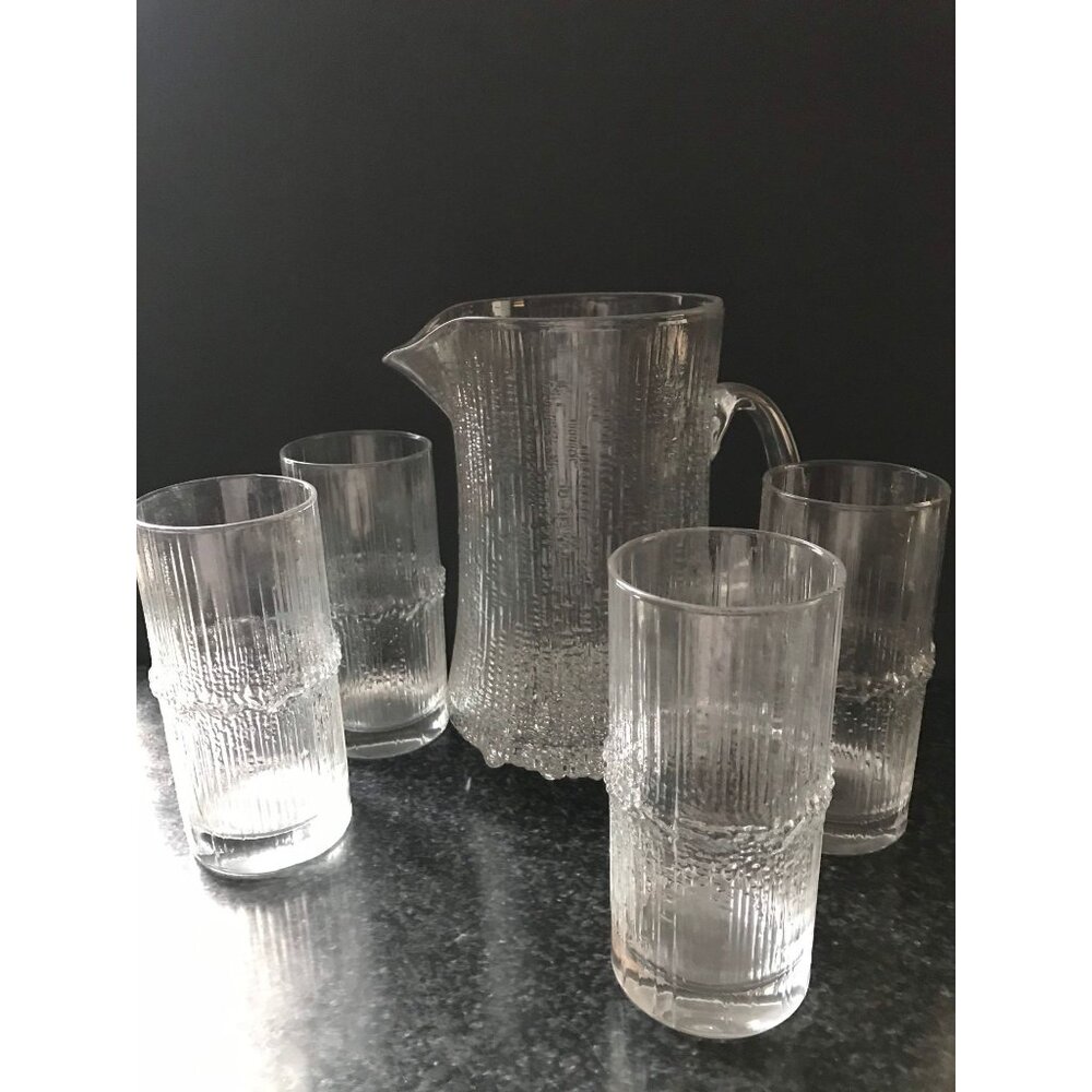 iittala IUltima Thule Ice Lip  Pitcher With Four Water Tumblers Design Tapio